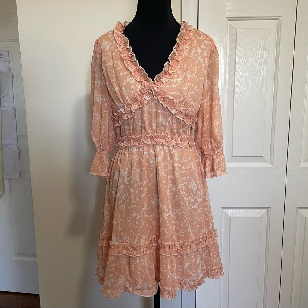 Pink Lily Peach White Floral Mid Length Long Sleeved Dress Size Small